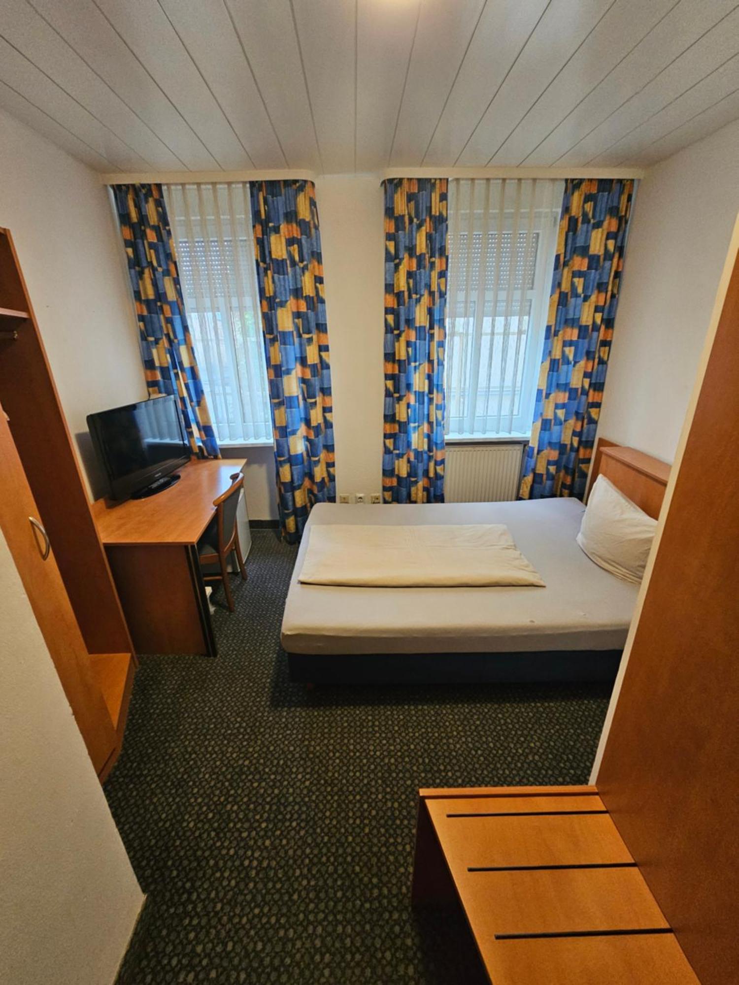 Hotel City Faber Worms Exteriör bild