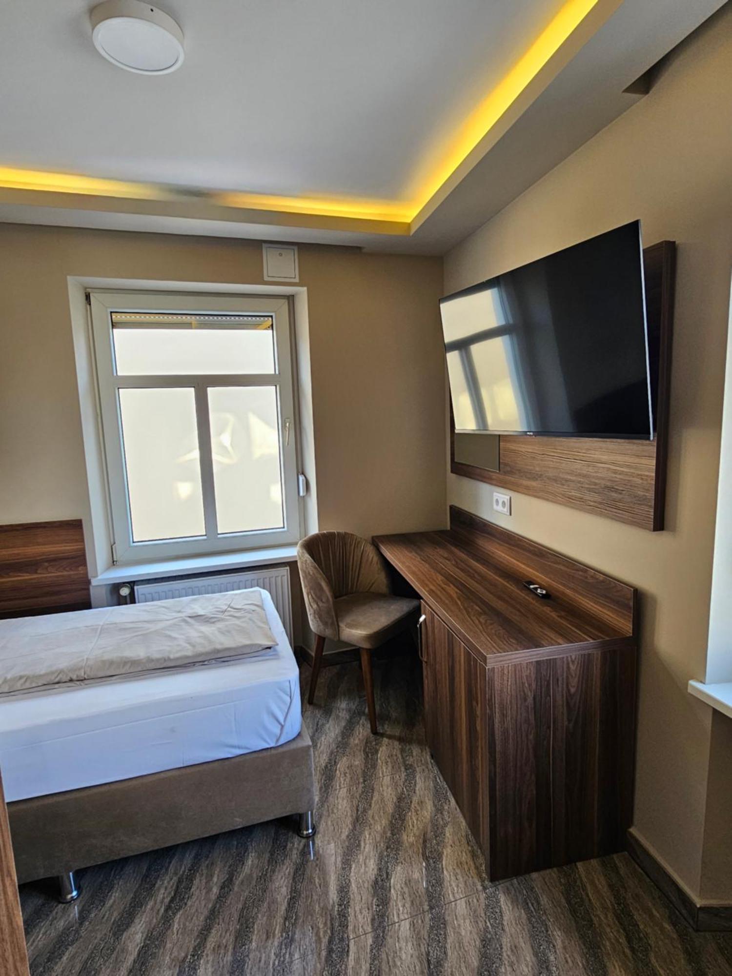 Hotel City Faber Worms Exteriör bild