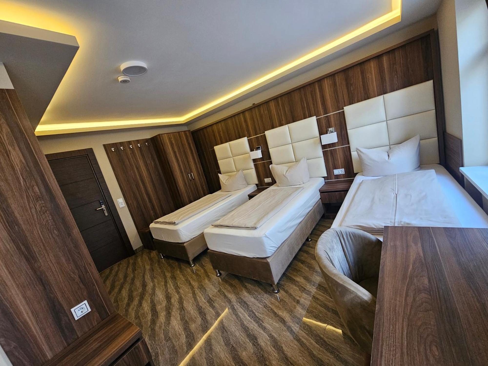 Hotel City Faber Worms Exteriör bild