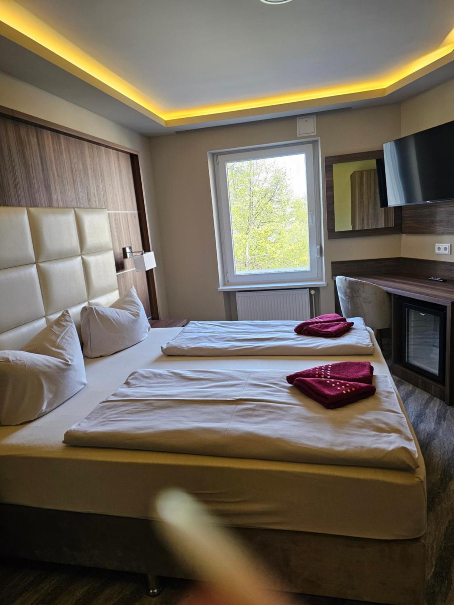 Hotel City Faber Worms Exteriör bild