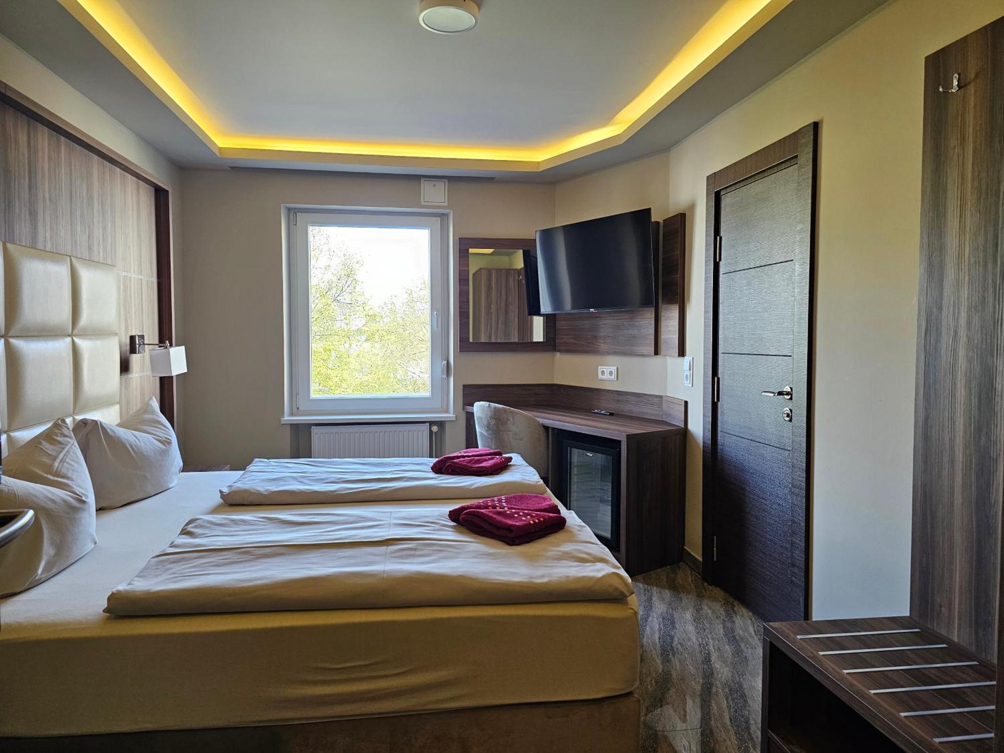 Hotel City Faber Worms Exteriör bild